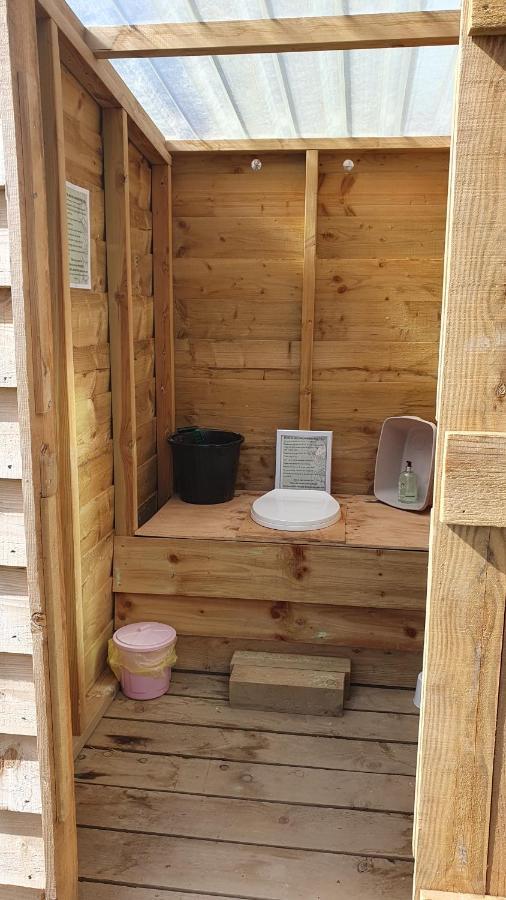 Calon Y Goedwig Glamping Hotel Ландоувъри Екстериор снимка