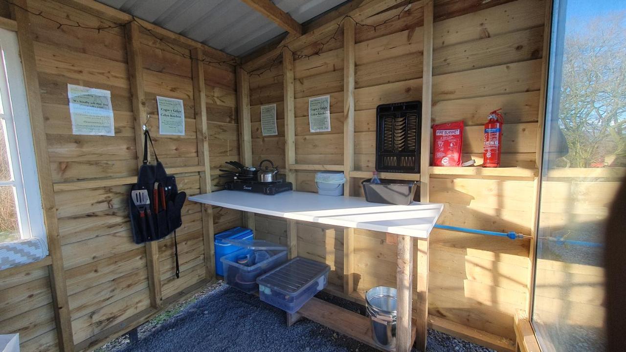 Calon Y Goedwig Glamping Hotel Ландоувъри Екстериор снимка